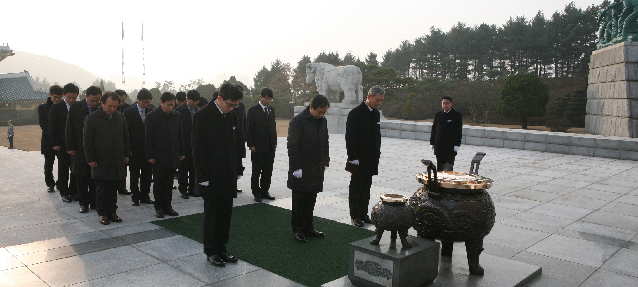 한밭대, 국립대전현충원 참배와 시무식으로 새해 시작 이미지